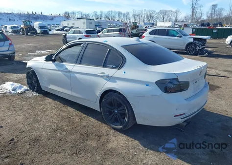 2018 BMW 330I xDrive z USA, uszkodzony, nr VIN WBA8D9G52JNU66835